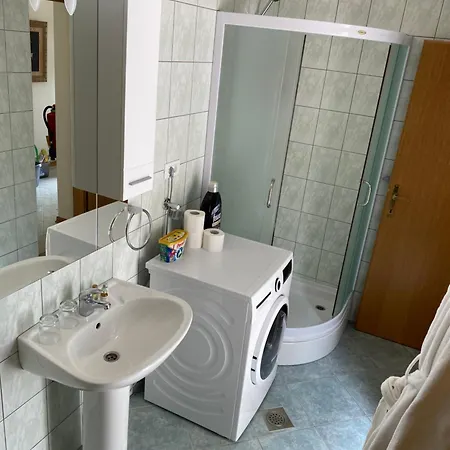 Seafront Kuca Banja Apartamento