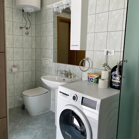 Seafront Kuca Banja *