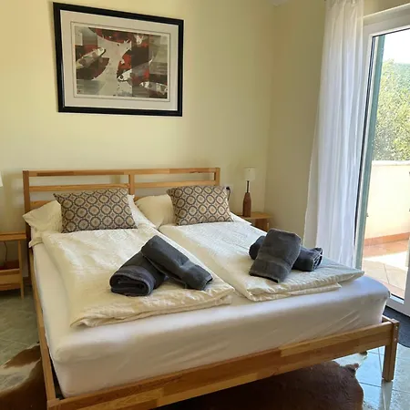 Appartamento Seafront Kuca Banja