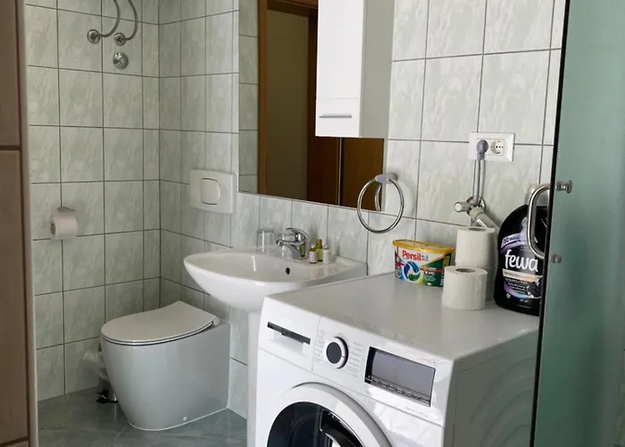 Seafront Kuca Banja *