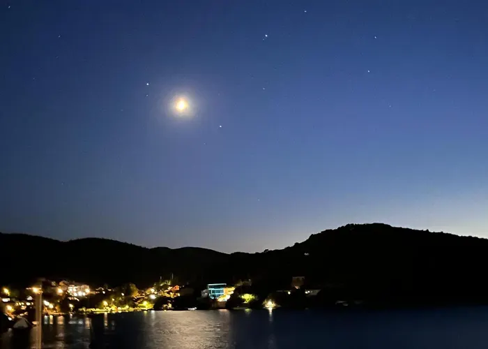 Seafront Kuca Banja *